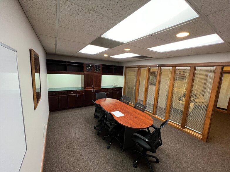 More Photos Of 6768-6796 Loop Rd, Centerville Medical For Lease