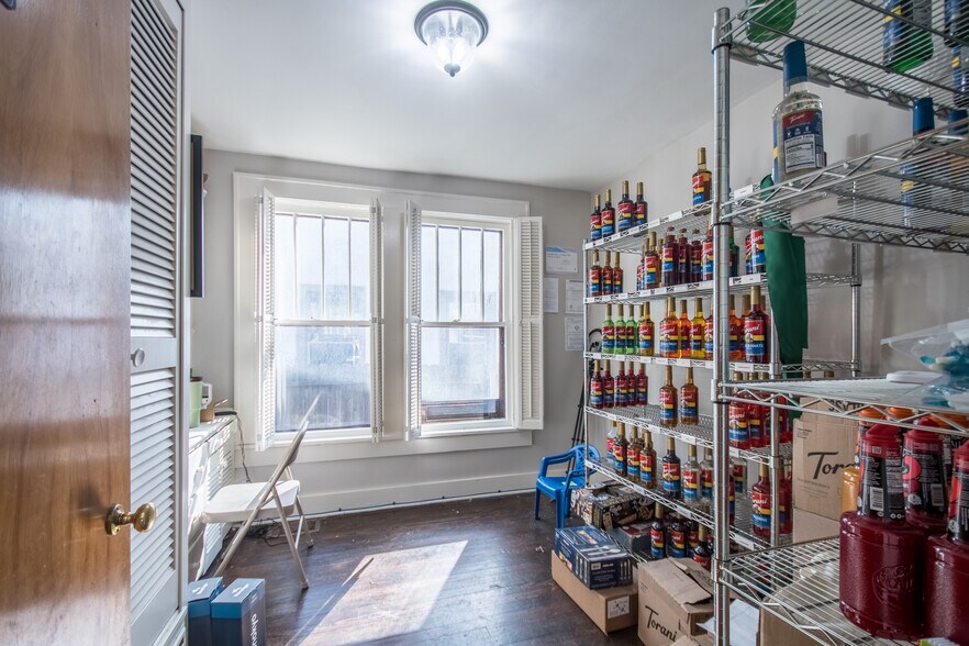 More Photos Of 179 E Main St, Plain City Loft Creative Space For Lease