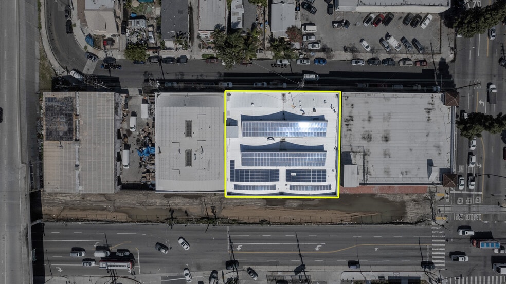 More Photos Of 314 W 58th St, Los Angeles Warehouse For Lease