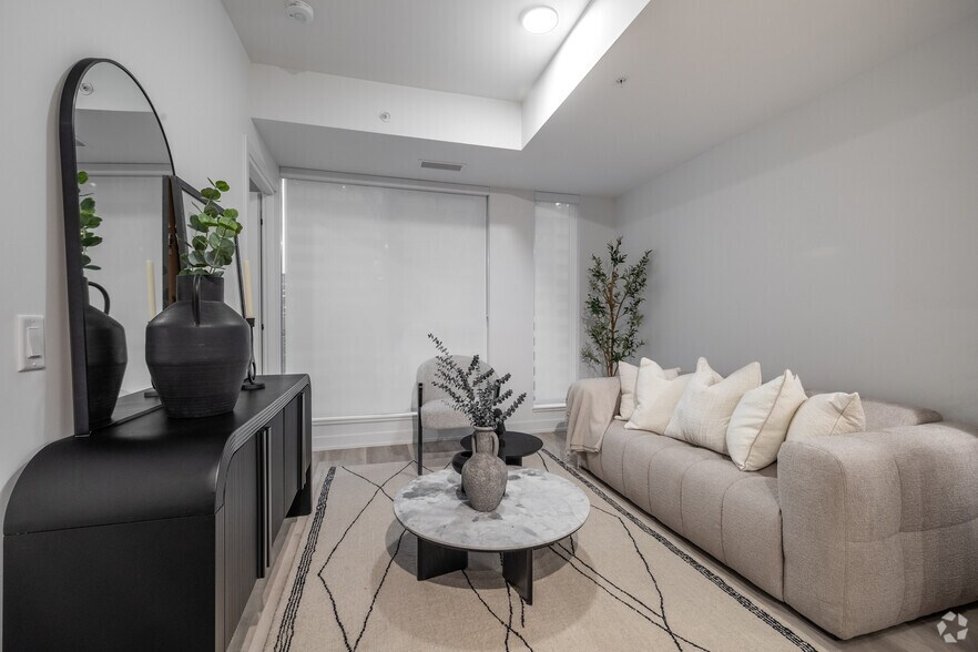 More Photos Of 400 Albert St, Ottawa Apartments For Lease