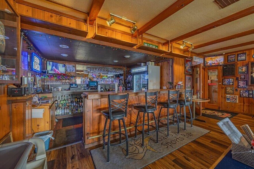 More Photos Of 3030 Oregon Ave, Bandon Restaurant For Sale