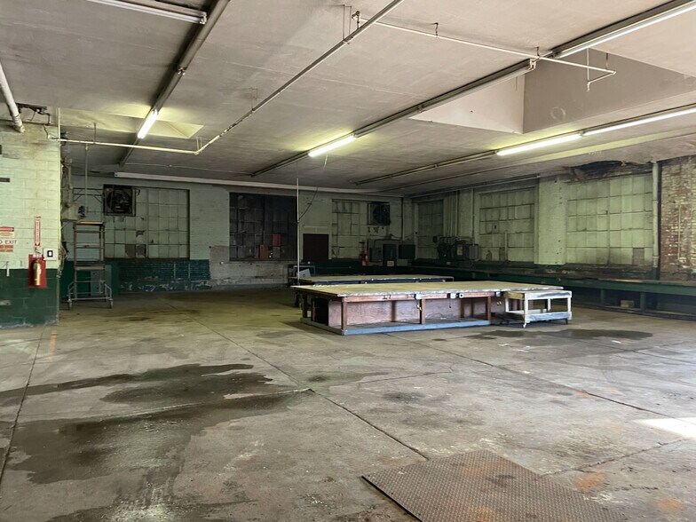 More Photos Of 1015 12th NE st, Canton Industrial For Sale