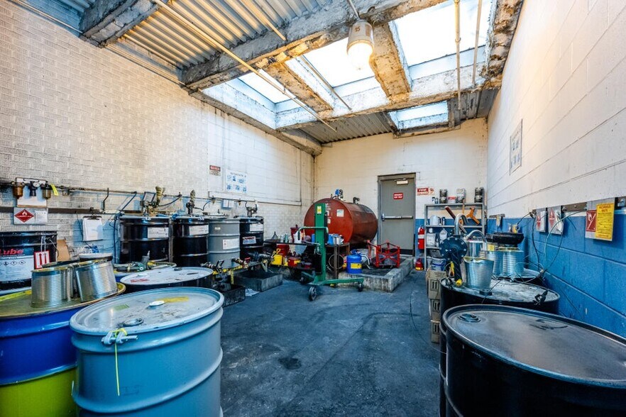 More Photos Of 521 Langley Ave, Saint Joseph Industrial For Sale