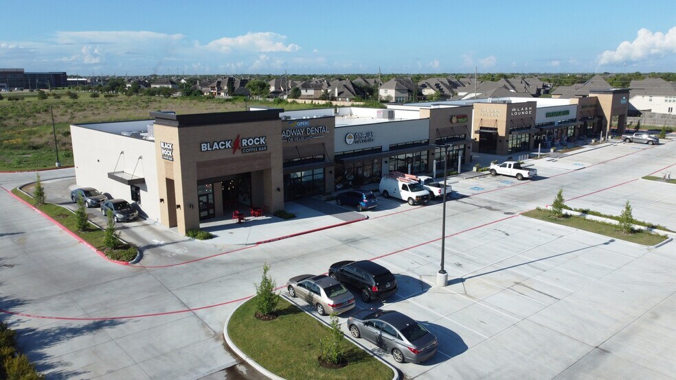 More Photos Of 11940 Broadway St, Pearland Storefront For Lease