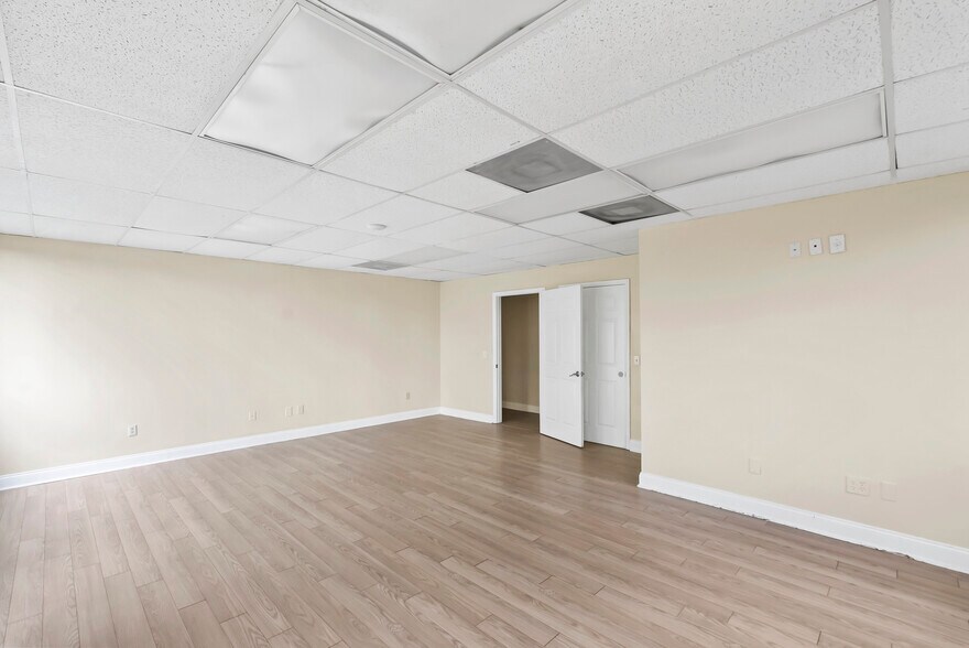 More Photos Of 3201 Griffin Rd, Fort Lauderdale Loft Creative Space For Lease