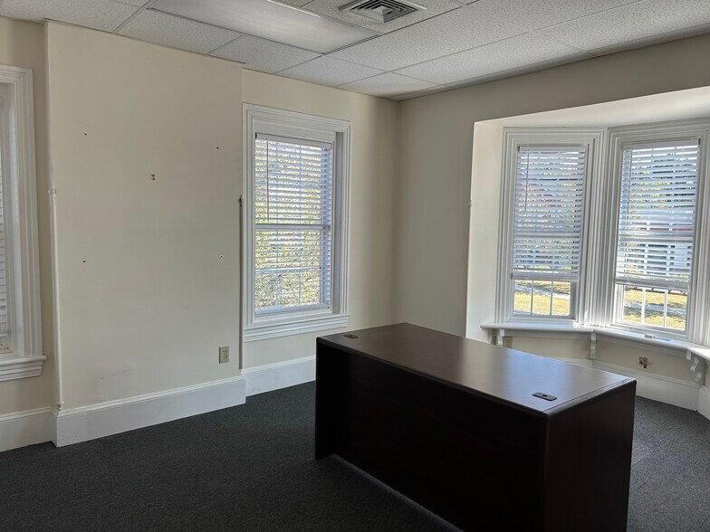 More Photos Of 555 2nd Ave, Collegeville Medical For Lease