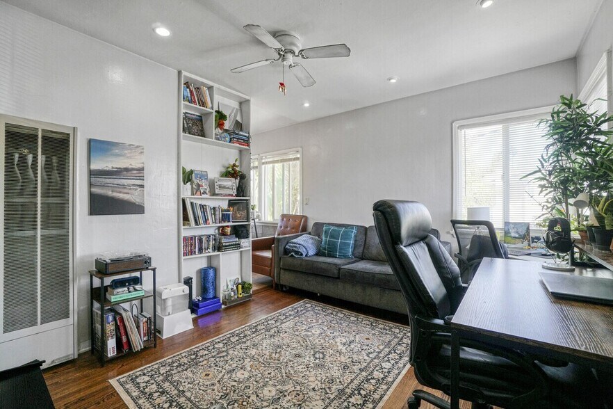 More Photos Of 1134 Marco Pl, Venice Multifamily For Sale