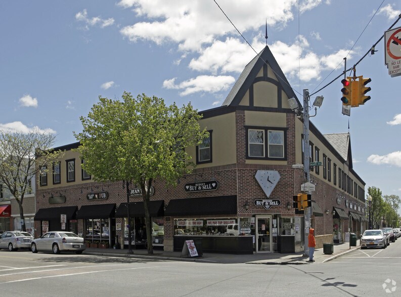 Primary Photo Of 2-14 E Main St, Patchogue Storefront Retail Office For Lease