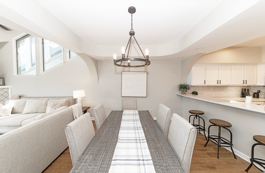 More Photos Of 165 Lakeshore Ln, Counce Hotel For Sale