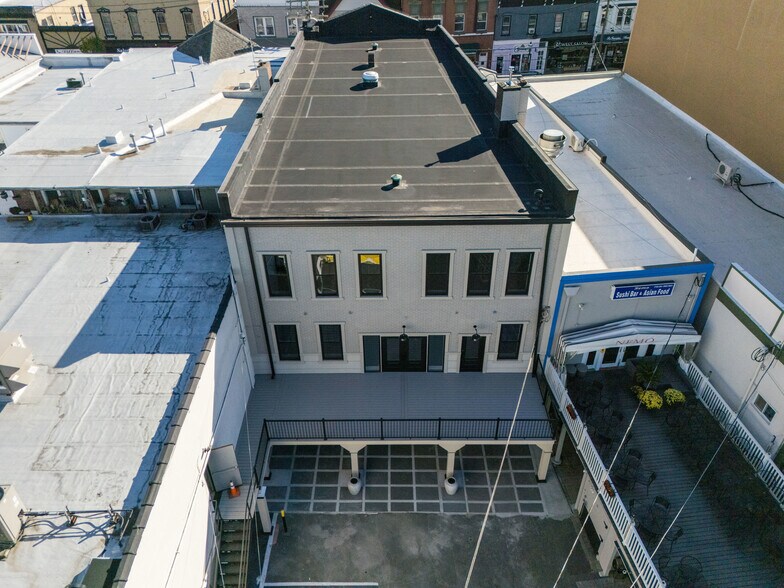 More Photos Of 25 W Front St, Keyport Bank For Lease