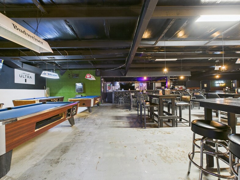 More Photos Of 1330 E 3rd St, Pecos Restaurant For Sale