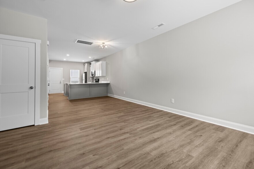 More Photos Of 501 Mill St, Lowell Apartments For Sale