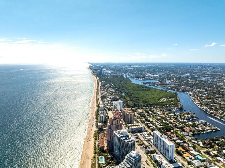 More Photos Of 2030 N Ocean Blvd, Fort Lauderdale Hotel For Sale