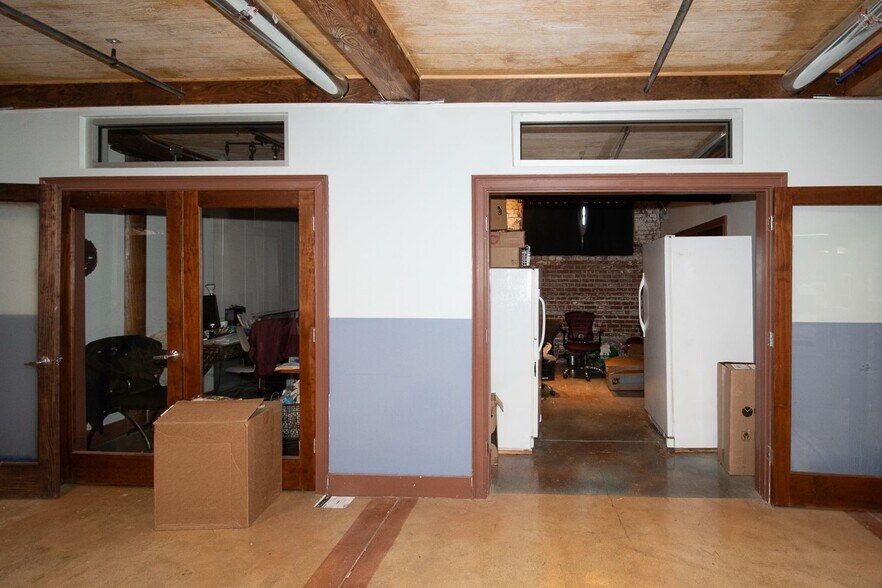 More Photos Of 912 Lady St, Columbia Office For Sale