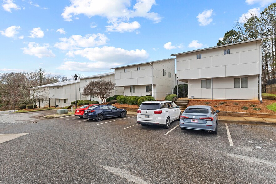 More Photos Of 1030 Dr Martin Luther King Pky, Athens Apartments For Sale
