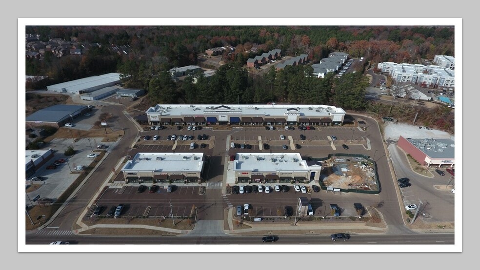 More Photos Of 1801 Jackson Ave W, Oxford General Retail For Lease