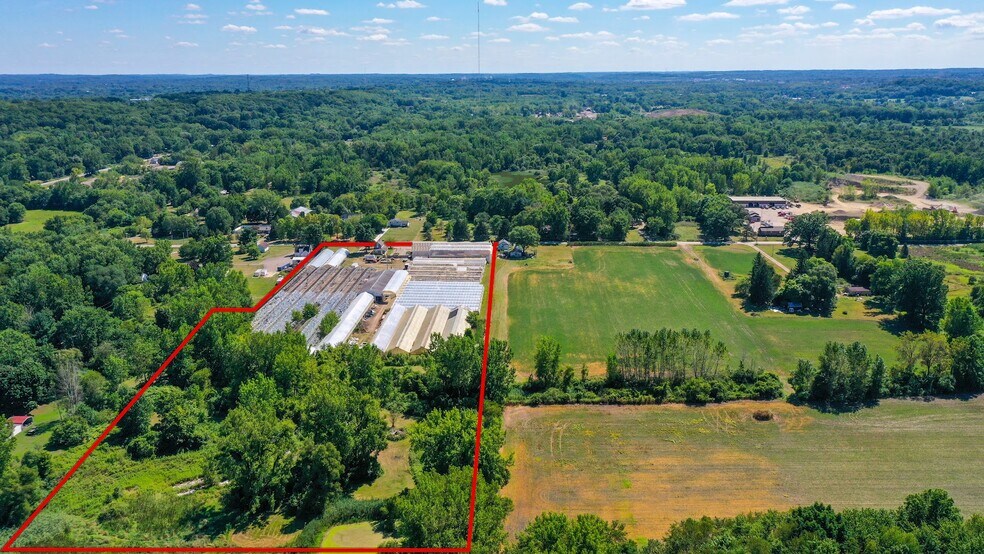 More Photos Of 1993 Wright Rd, Akron Garden Center For Sale