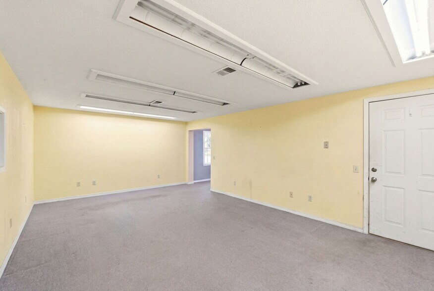 More Photos Of 80 Race St, San Jose Storefront Retail Residential For Sale
