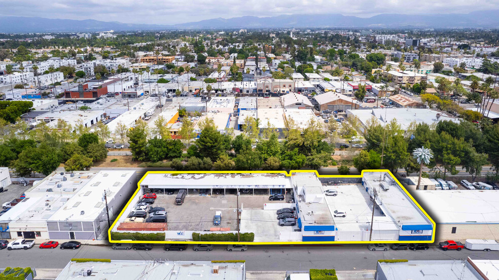 Primary Photo Of 14723 Aetna St, Van Nuys Auto Repair For Sale