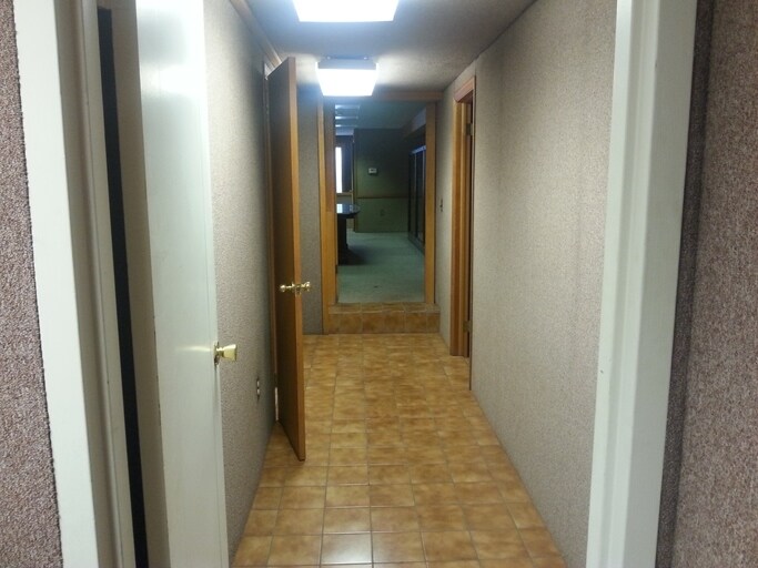 More Photos Of 7019 E Dominick St, Rome Auto Dealership For Lease