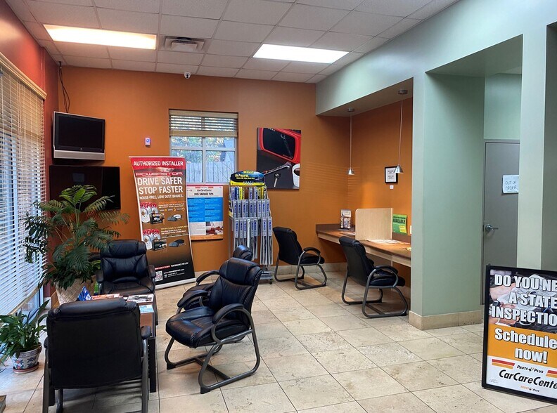 More Photos Of 2195 Briarcliff Rd NE, Atlanta Auto Repair For Sale