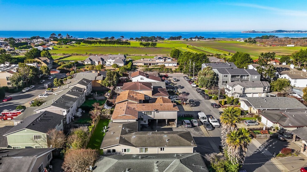 More Photos Of 470 Willow Ave, Half Moon Bay Apartments For Sale