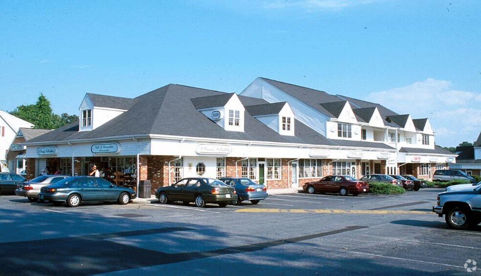 More Photos Of 2135 Defense Hwy, Crofton Office For Lease