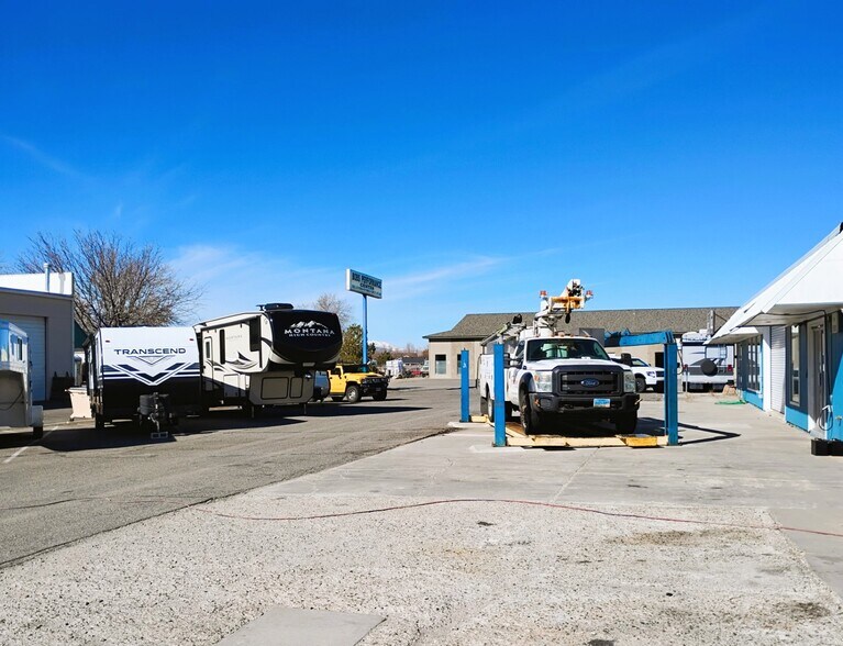 More Photos Of 1417 Industrial Way, Gardnerville Auto Repair For Sale