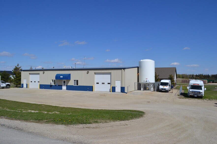 More Photos Of 6934 11th Ave SW, Rochester Warehouse For Lease