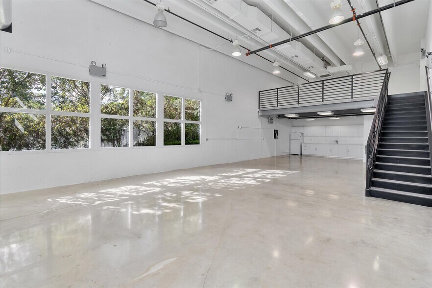 More Photos Of 64 NW 54th St, Miami Loft Creative Space For Sale