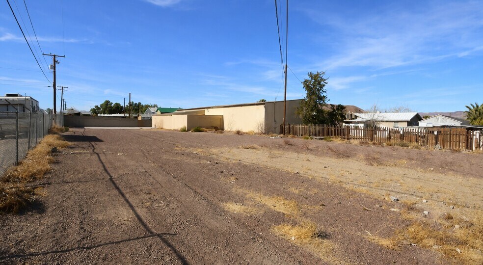 More Photos Of 35633 Highway 66, Daggett Warehouse For Sale