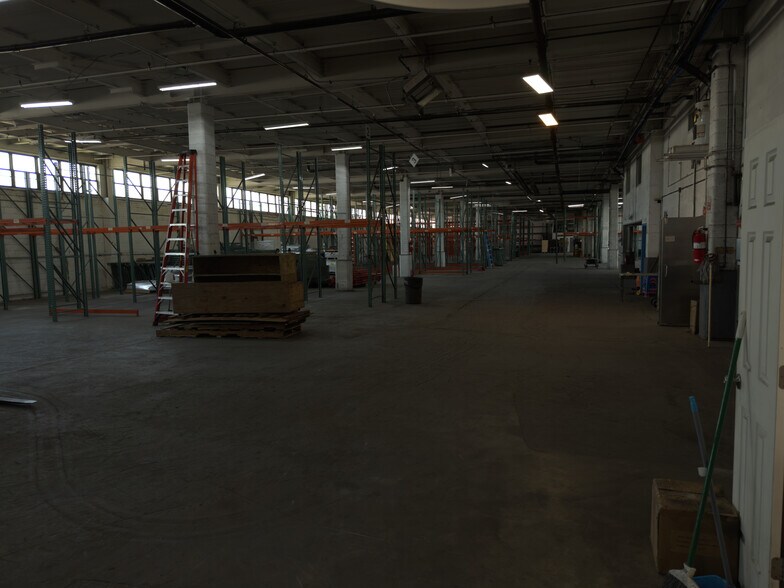 More Photos Of 104-20 Dunkirk St, Jamaica Warehouse For Sale