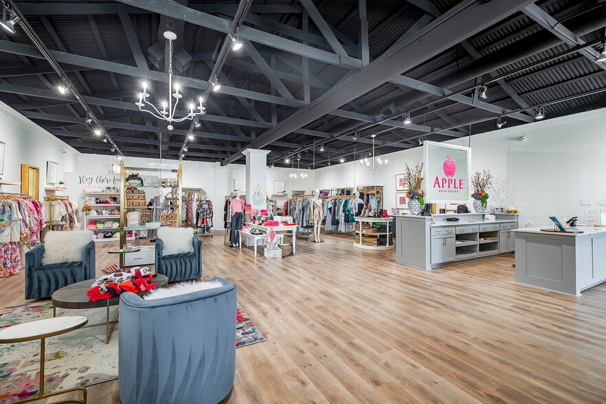 More Photos Of 8760 7th St, Frisco Flex For Sale