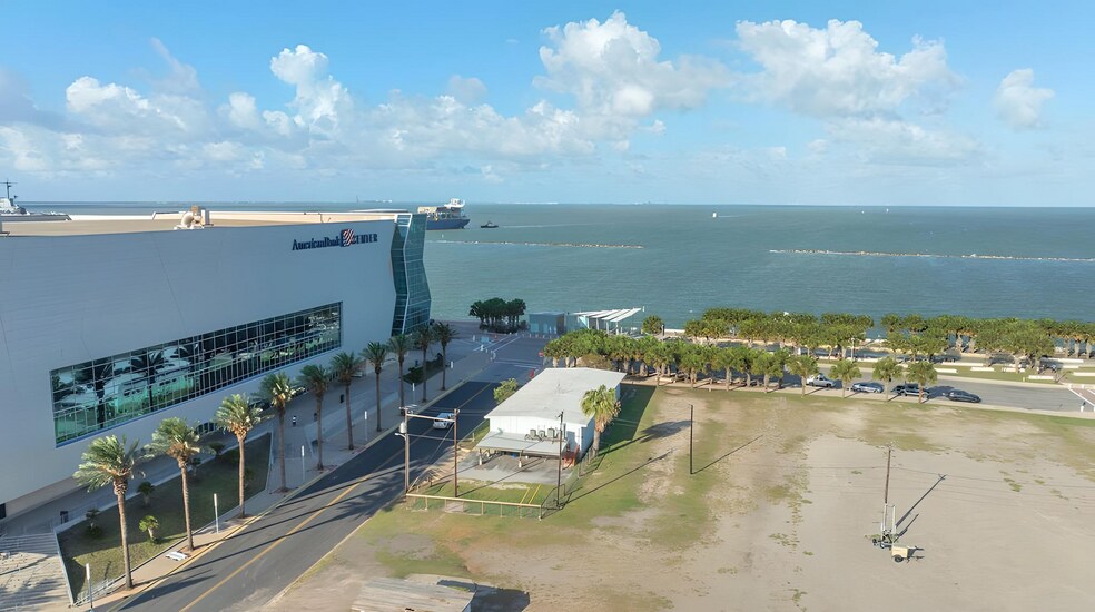 More Photos Of 1525 Shoreline Blvd, Corpus Christi Storefront Retail Office For Sale