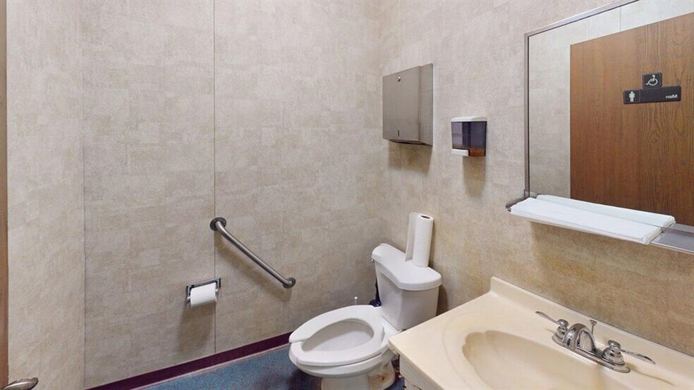 More Photos Of 2819 5th Ave, Huntington Medical For Sale