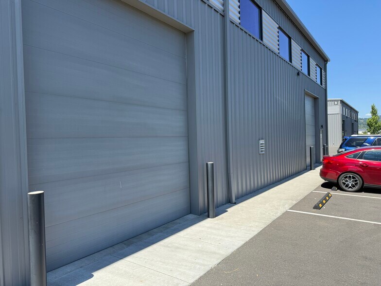 More Photos Of 4055 S Grant St, Washougal Industrial For Sale