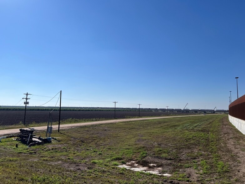 More Photos Of 424.43 Acs on E. Side of Pharr Intl. Bridge, Pharr Land For Sale
