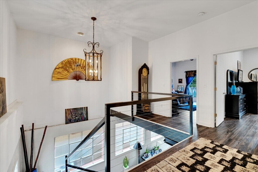 More Photos Of 282 Walker St SW, Atlanta Apartments For Sale