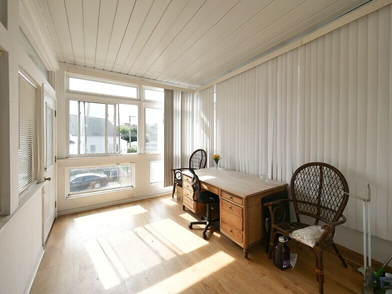 More Photos Of 3256-3258 N Elston Ave, Chicago Storefront Retail Residential For Sale