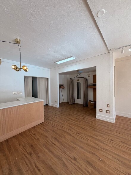 More Photos Of 110 Capitola Ave, Capitola Storefront For Lease