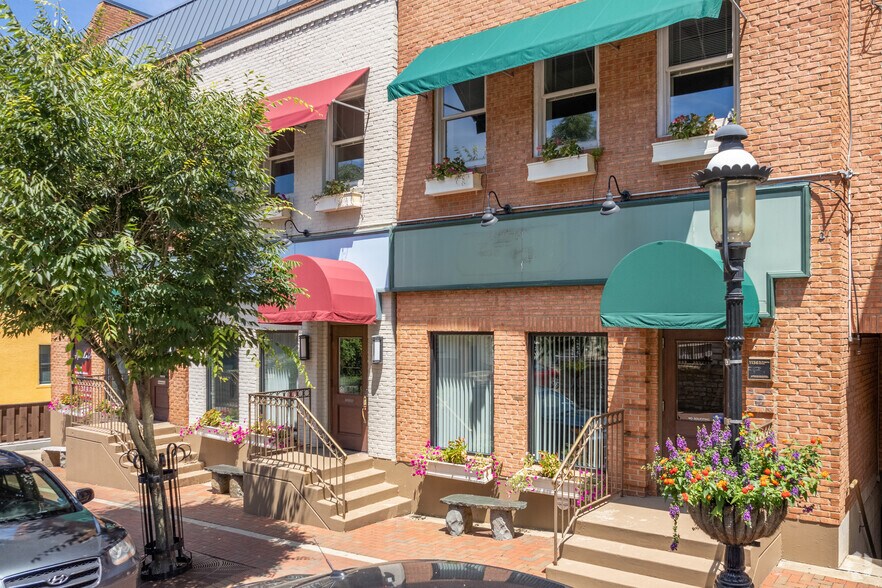 More Photos Of 1111 St Gregory St, Cincinnati Unknown For Lease