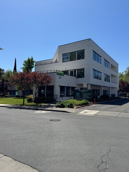 More Photos Of 55 1st St, Lakeport Medical For Sale