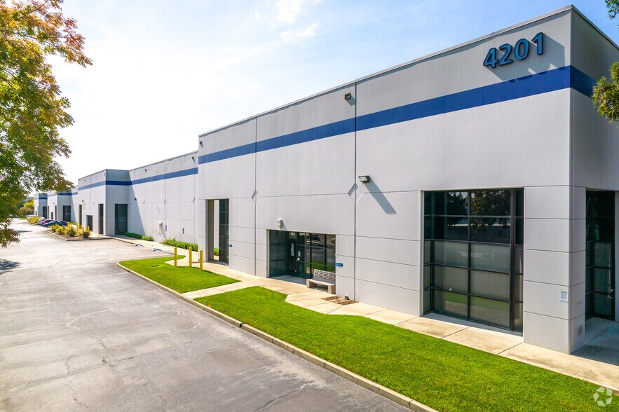 Primary Photo Of 4201 Sierra Point Dr, Sacramento Warehouse For Lease