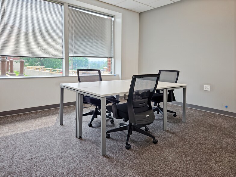 More Photos Of 11 Scott St, Wausau Coworking Space