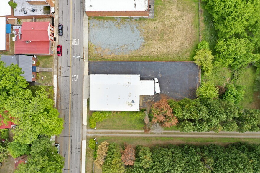 More Photos Of 43 Main W St, Yanceyville Office For Sale