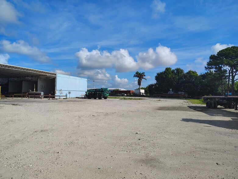 More Photos Of 3340 Enterprise Rd, Fort Pierce Warehouse For Sale