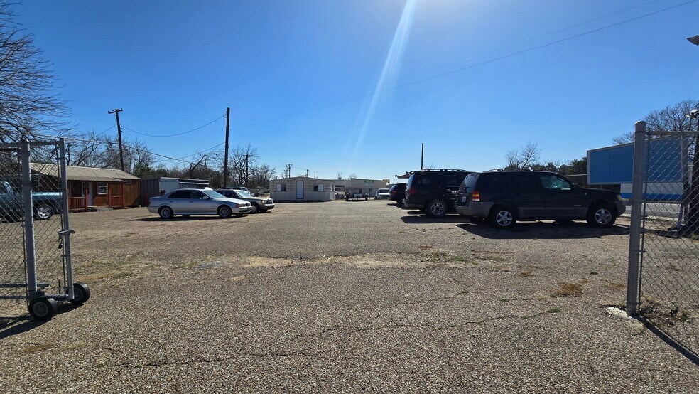 More Photos Of 103 S 8th St, Temple Land For Lease