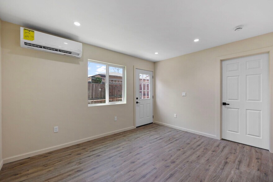 More Photos Of 543 N Barbara Ave, Azusa Multifamily For Sale