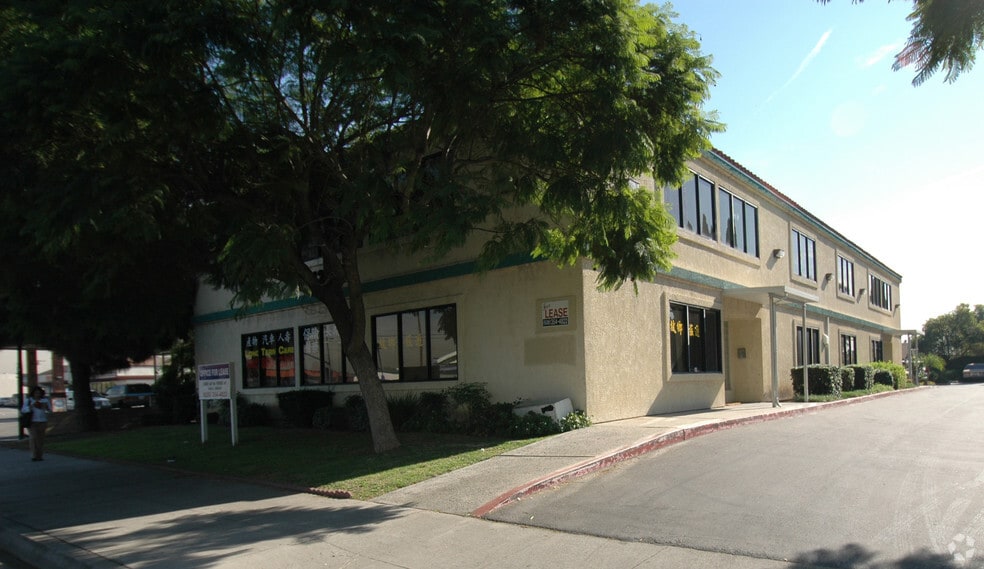 More Photos Of 12140 Artesia Blvd, Artesia Office For Lease