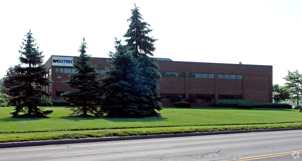 Primary Photo Of 999 Pine Ave, Warren Office For Lease